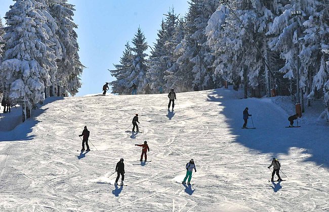 Skigebiet Ski fahren Winterzauber Erlebnisberg Altenberg
